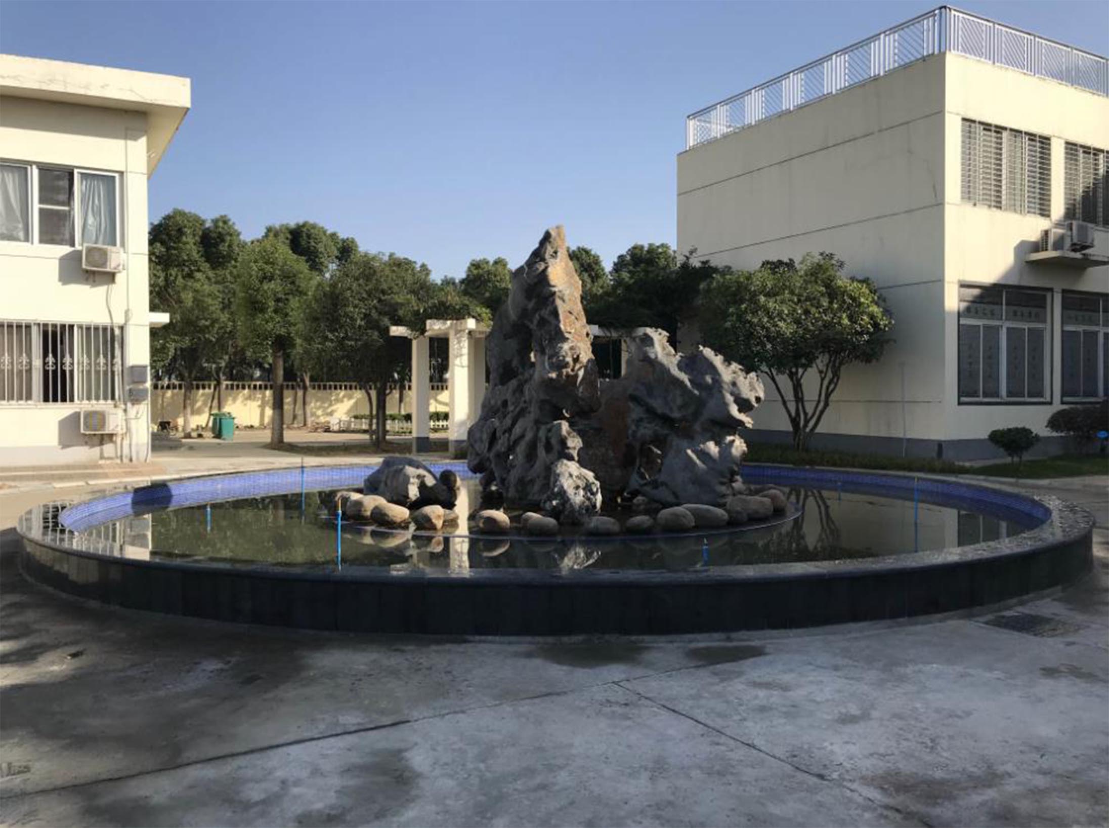 漢十高速站所場(chǎng)院綠化維護(hù)工程